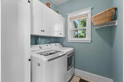 557 Smith Neck Rd, Dartmouth, MA 02748 - Photo 12
