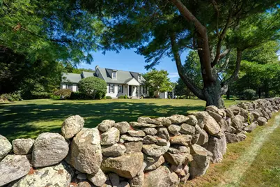 557 Smith Neck Rd, Dartmouth, MA 02748 - Photo 2