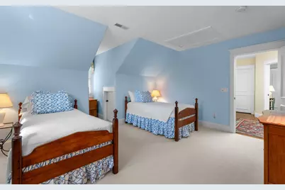 557 Smith Neck Rd, Dartmouth, MA 02748 - Photo 22