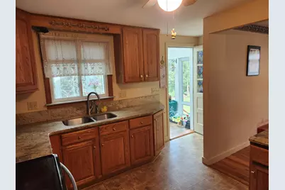 8 Nelson Park Drive, Worcester, MA 01605 - Photo 10