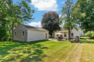 14 Green St, Westborough, MA 01581 - Photo 8