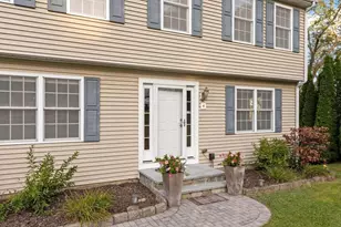 4 Fatima Ln, Worcester, MA 01606 - Photo 2