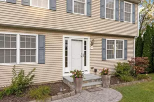 4 Fatima Ln, Worcester, MA 01606 - Photo 2