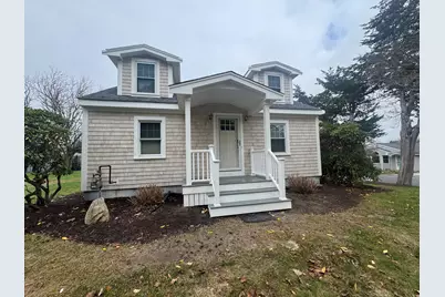 82 Raymond St, Fairhaven, MA 02719 - Photo 2