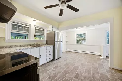 114 Quaboag St, Warren, MA 01083 - Photo 10