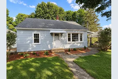 114 Quaboag St, Warren, MA 01083 - Photo 2