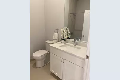 385 Pleasant St #5, Watertown, MA 02472 - Photo 6
