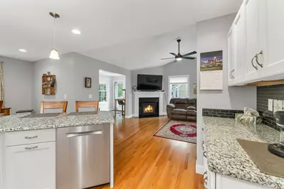 7 Benning St #A, Amherst, NH 03031 - Photo 26