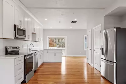 10 Windsor St #E, Worcester, MA 01605 - Photo 12