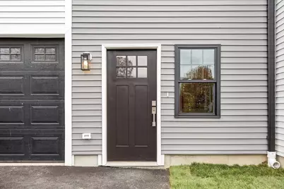 10 Windsor St #E, Worcester, MA 01605 - Photo 2