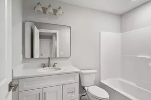 10 Windsor St, Worcester, MA 01605 - Photo 32