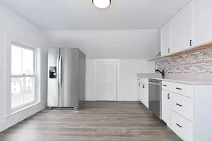 22 North St, Grafton, MA 01519 - Photo 2