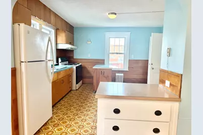 107 Loring Av #2, Salem, MA 01970 - Photo 6