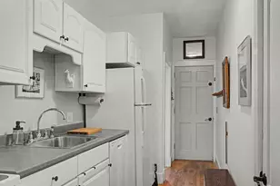 10 A Graves Ave, Northampton, MA 01060 - Photo 6