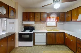 281 Chauncey Walker St, Belchertown, MA 01007 - Photo 2