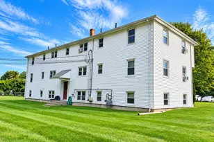 91 Elm St, Uxbridge, MA 01569 - Photo 4