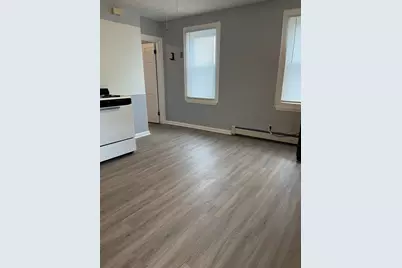 108 Capital St #1, Pawtucket, RI 02860 - Photo 4
