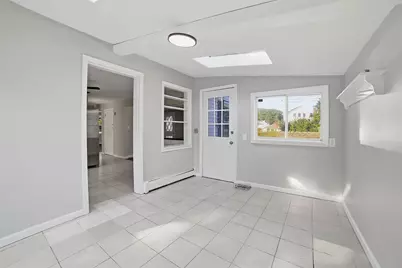 200 North Quinsigamond St, Shrewsbury, MA 01545 - Photo 2