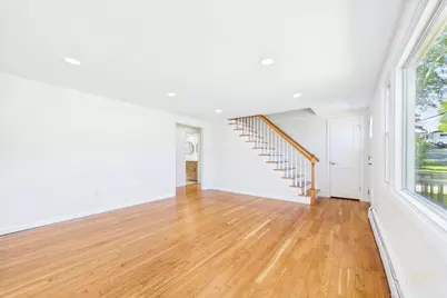 22 Myrtle Ave, Acushnet, MA 02743 - Photo 10