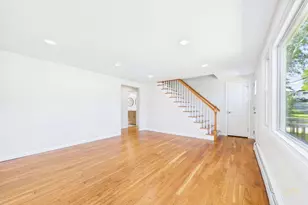 22 Myrtle Ave, Acushnet, MA 02743 - Photo 10