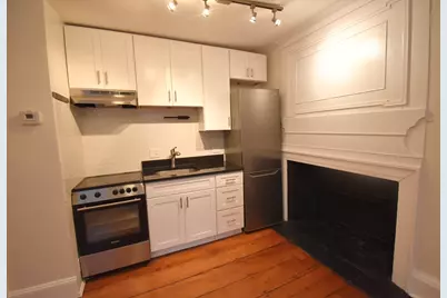 17 Beckford St #4, Salem, MA 01970 - Photo 4