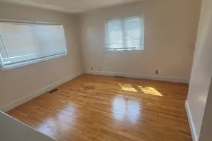 40 Robin St, Everett, MA 02149 - Photo 2