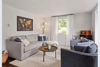 10 Suffolk Rd, Sharon, MA 02067 - Photo 8