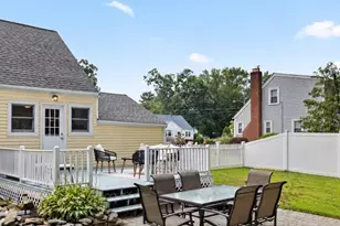 10 Suffolk Rd, Sharon, MA 02067 - Photo 32