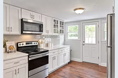 10 Suffolk Rd, Sharon, MA 02067 - Photo 2