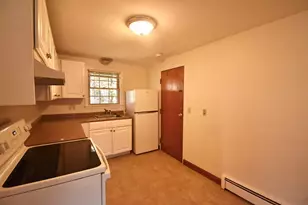600 Cabot St, Beverly, MA 01915 - Photo 2