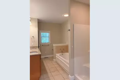 38 Hathaway Pond Cir #38, Rochester, MA 02770 - Photo 14