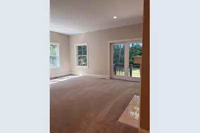 38 Hathaway Pond Cir #38, Rochester, MA 02770 - Photo 10