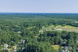 38 Hathaway Pond Cir, Rochester, MA 02770 - Photo 30