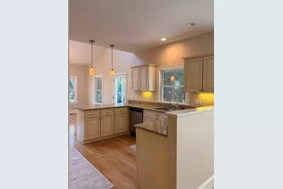 38 Hathaway Pond Cir #38, Rochester, MA 02770 - Photo 8