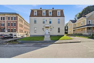9 Freeland St #1R, Worcester, MA 01603 - Photo 1