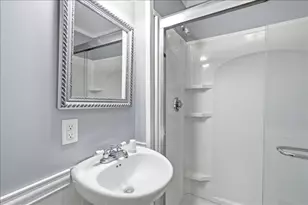 15 Walnut St, West Bridgewater, MA 02379 - Photo 10