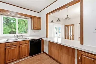 15 Walnut St, West Bridgewater, MA 02379 - Photo 12