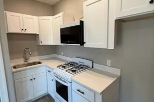 16 Magnolia Ave, Gloucester, MA 01930 - Photo 2