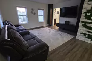 10 Hobbs St, Palmer, MA 01079 - Photo 8