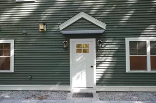 4 Mill Pond Rd, Burlington, MA 01803 - Photo 2