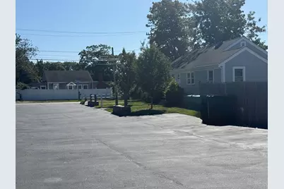 19 Spring St, Barnstable, MA 02601 - Photo 4