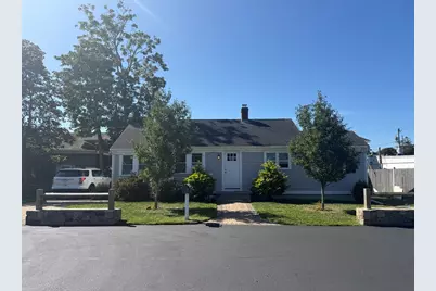 19 Spring St, Barnstable, MA 02601 - Photo 2