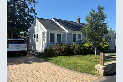 19 Spring St, Barnstable, MA 02601 - Photo 6