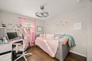 140 Tosca Dr, Brockton, MA 02301 - Photo 18