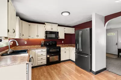 131 Elsie Rd, Brockton, MA 02032 - Photo 8