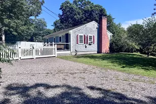 42 Vineyard Ave, Barnstable, MA 02601 - Photo 26
