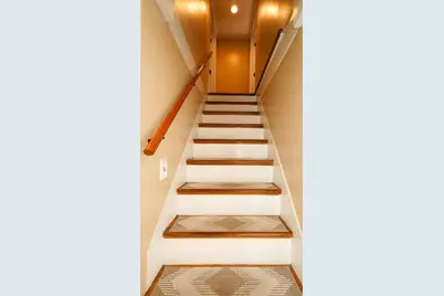 4 Phillips St, Attleboro, MA 02703 - Photo 24