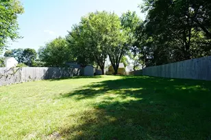 4 Phillips St, Attleboro, MA 02703 - Photo 40