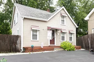 4 Phillips St, Attleboro, MA 02703 - Photo 1