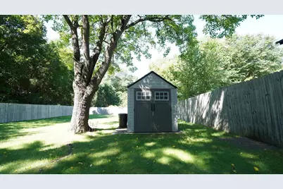4 Phillips St, Attleboro, MA 02703 - Photo 38